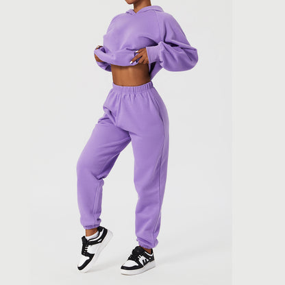 Ensemble pull décontracté à capuche pour femme.