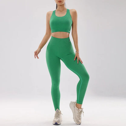 Ensemble de yoga Peach Lift – Soutien-gorge de sport à séchage rapide et leggings amincissants pour le fitness